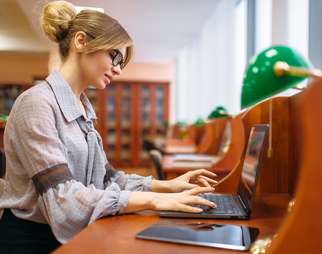 Regulamentação e políticas em EaD