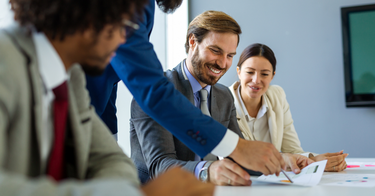 Sistemas de Armazenagem e Movimentação