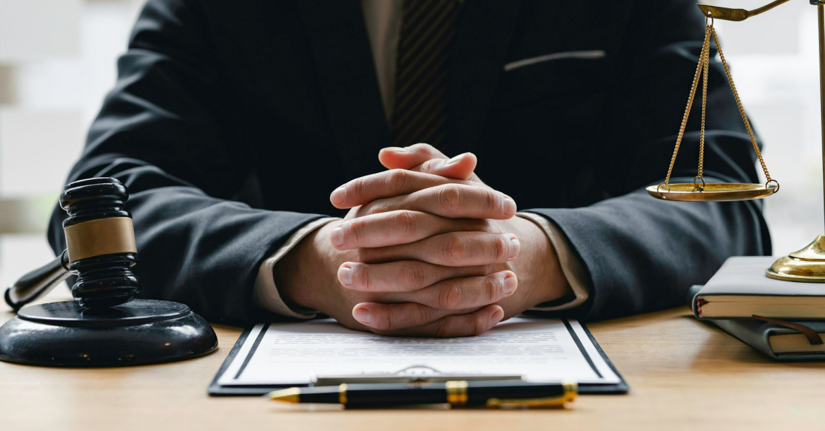 Linguagens e Paradigmas de Programação